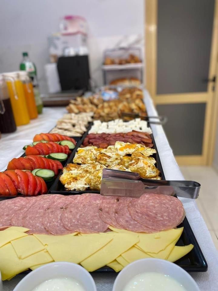 Hotel Adriatik Shëngjin 외부 사진
